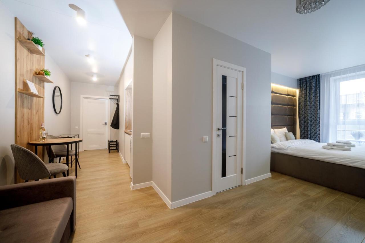 Pure Apartments Lviv Eksteriør bilde